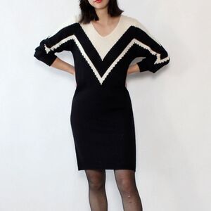 VTG 90s Black and White Geometric Sweater Dress by Yarnworks Petite Size MP/S